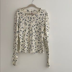 Self Esteem top size M